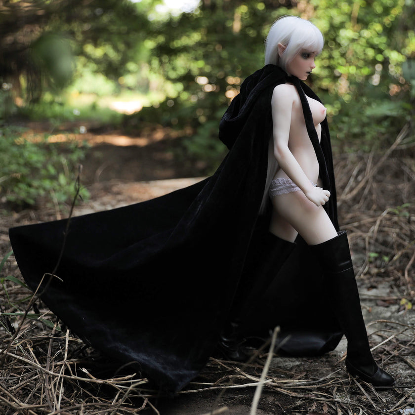 2ft or 60cm tall mini silicone sex doll Momoko.  Momoko is a mini elf sex doll made by climax doll with diamond eyes, white hair and white skin tone.